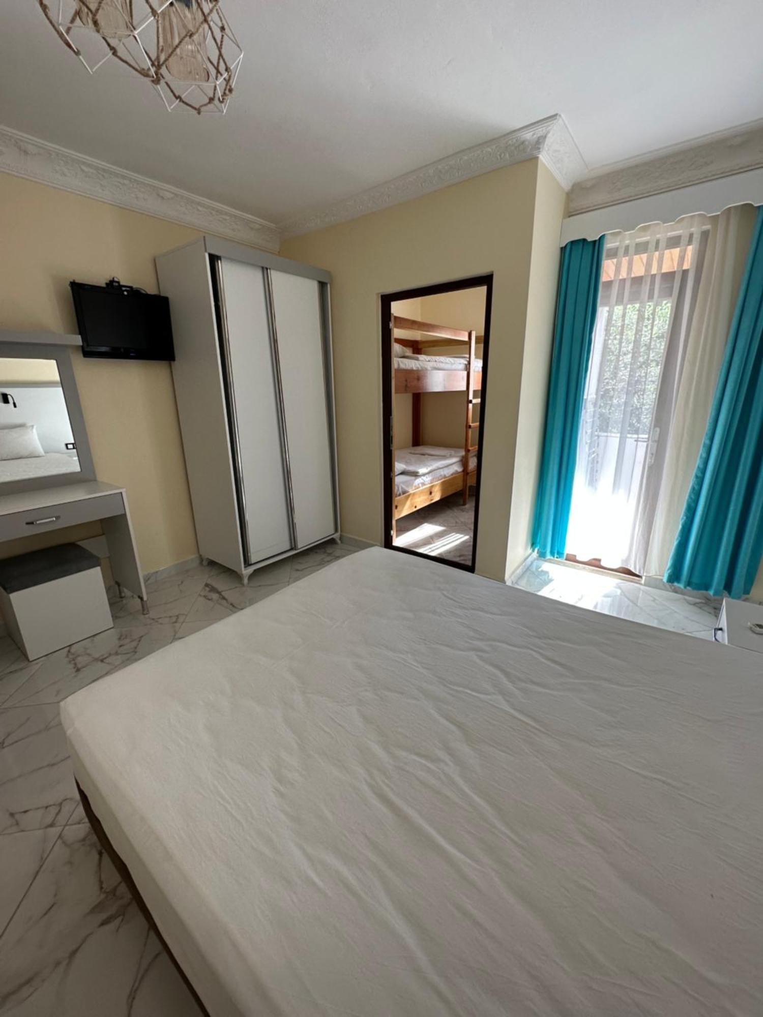 Palm Konak Hotel Чирали Екстериор снимка