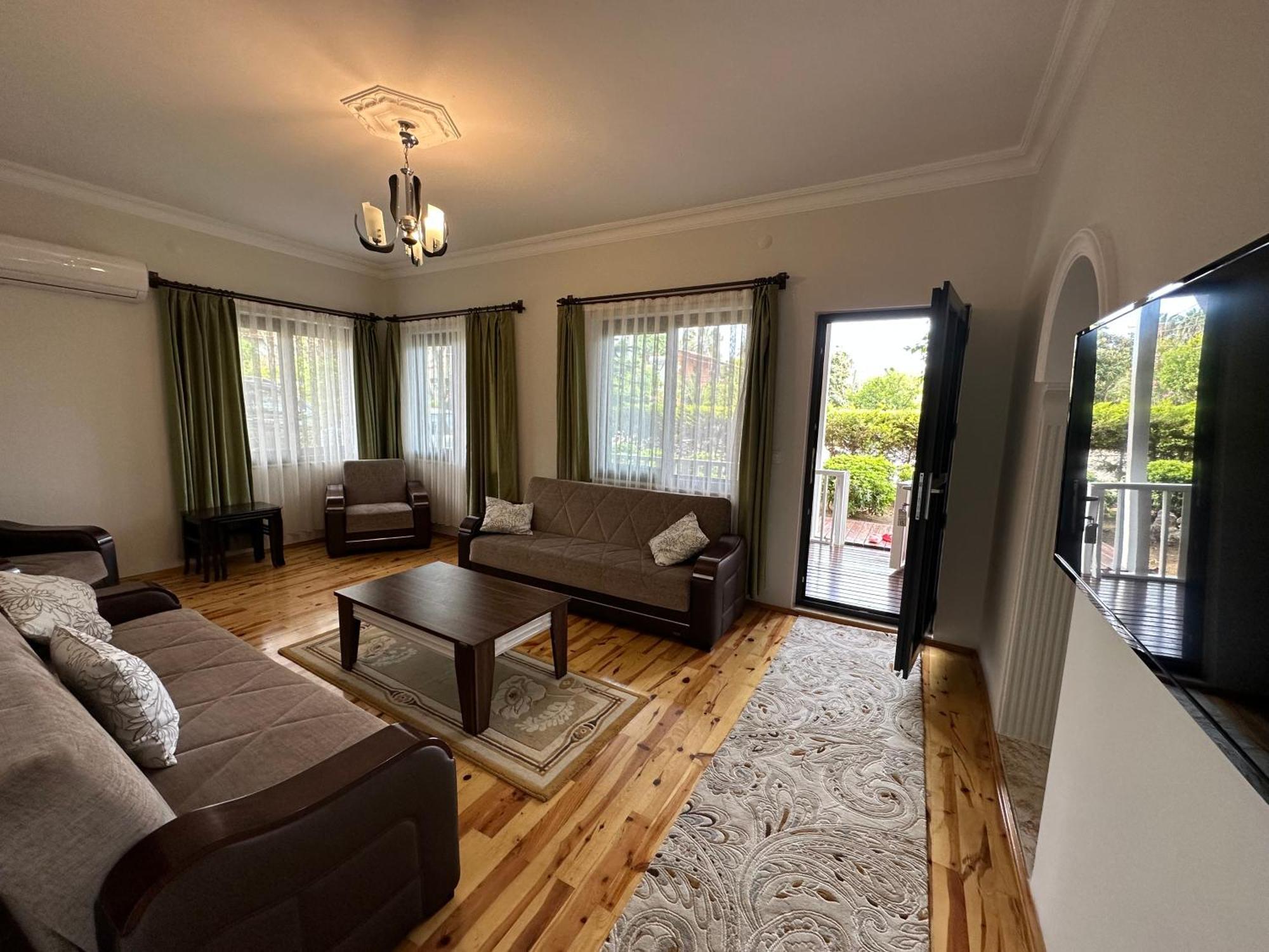Palm Konak Hotel Чирали Екстериор снимка
