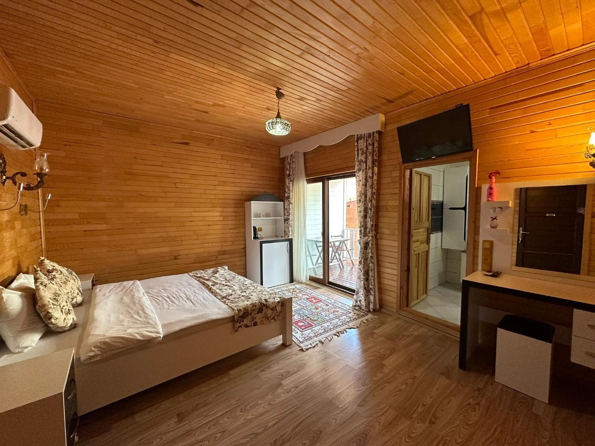 Palm Konak Hotel Чирали Екстериор снимка