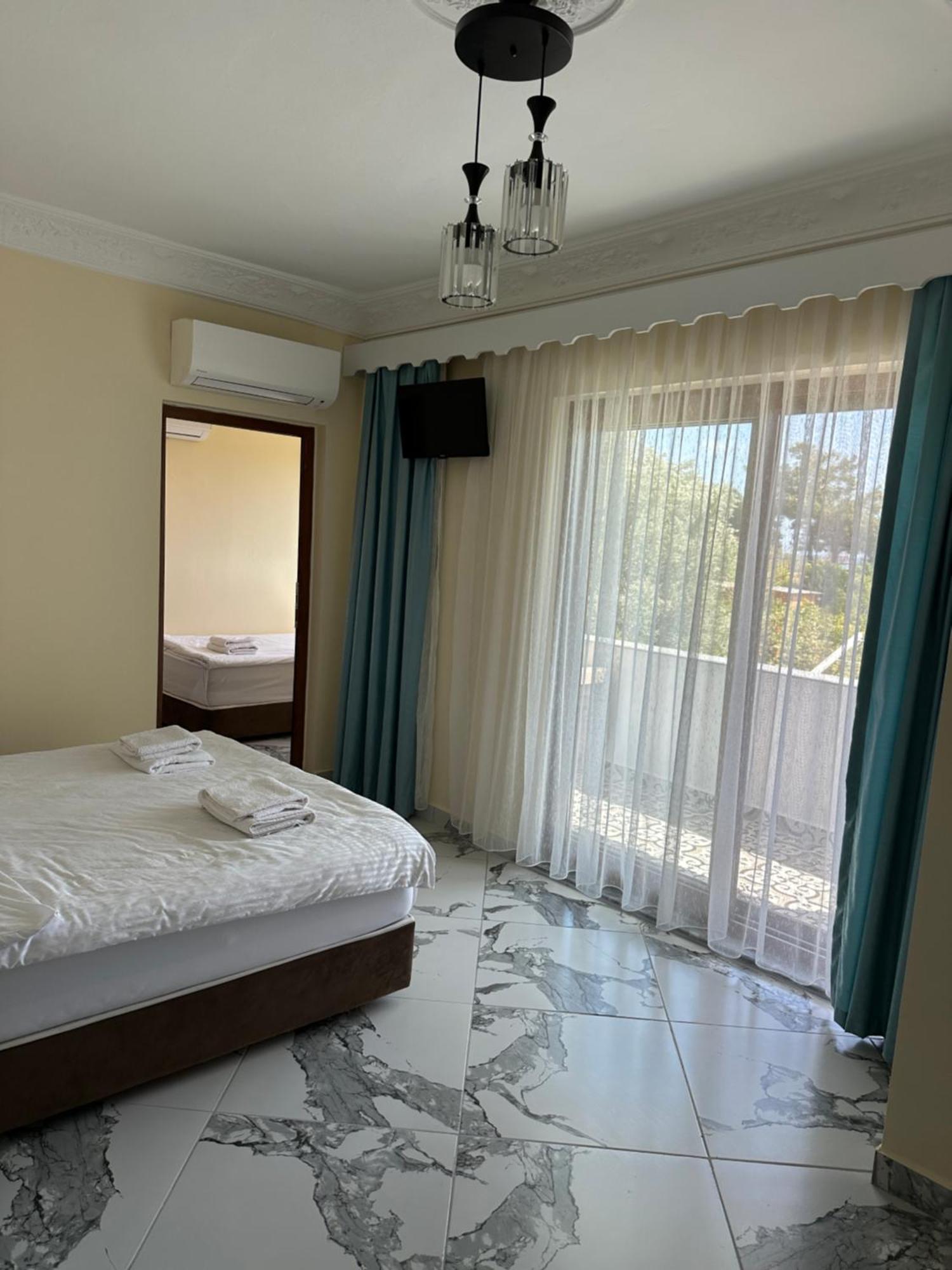 Palm Konak Hotel Чирали Екстериор снимка