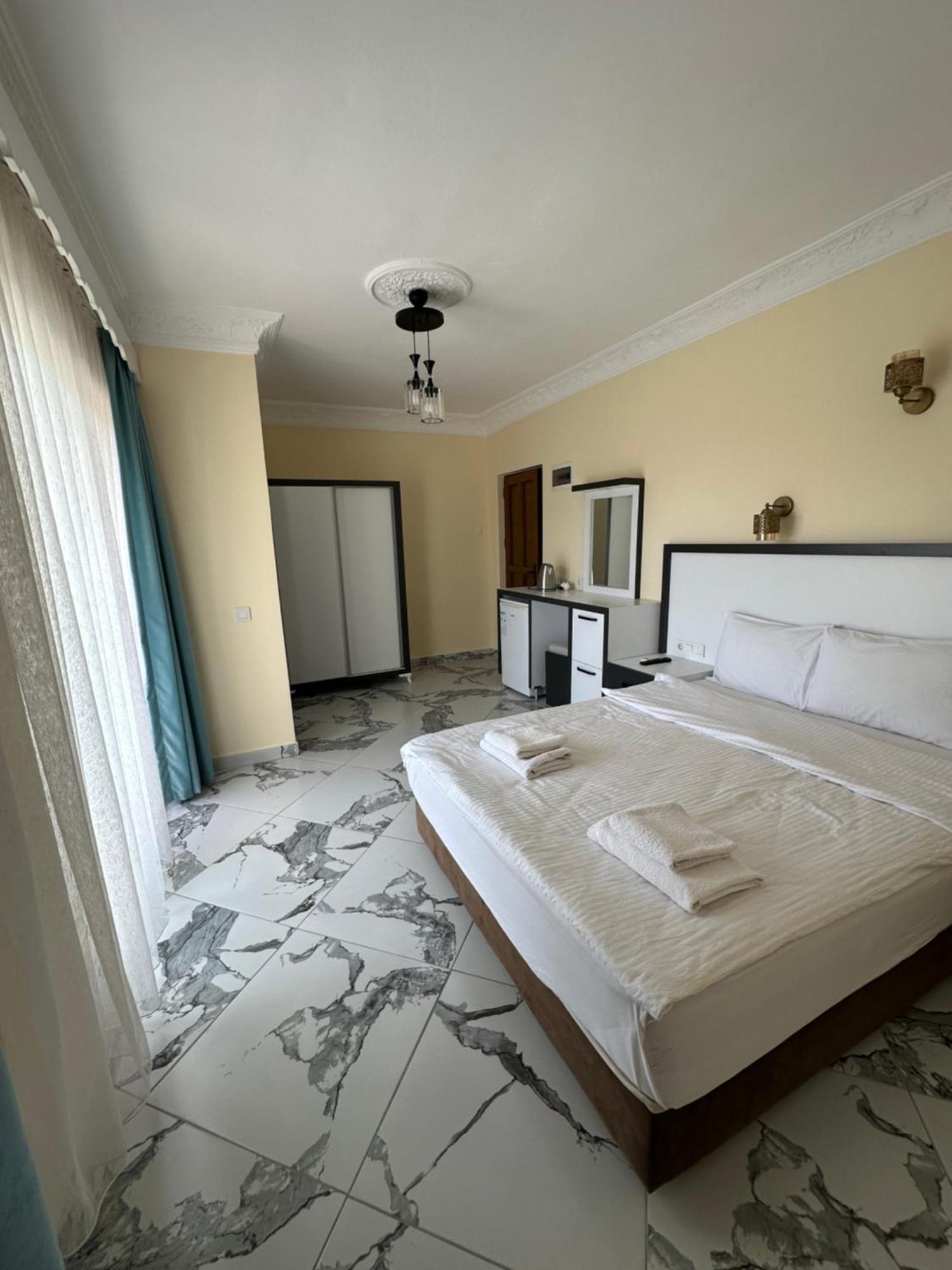 Palm Konak Hotel Чирали Екстериор снимка